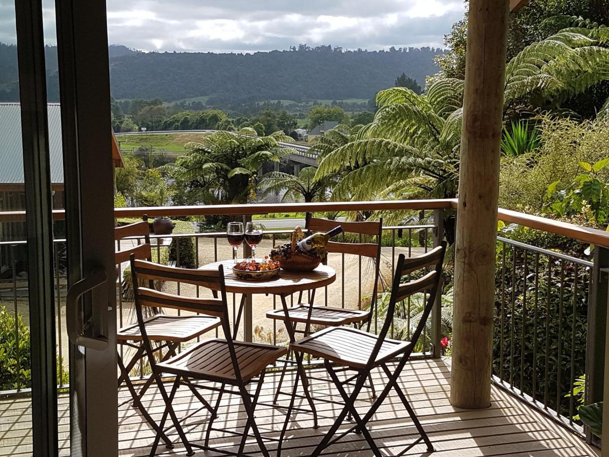 Riverstone Retreat Karamea Exterior foto